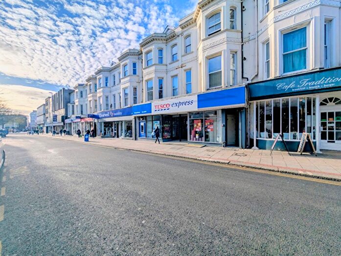 1 Bedroom Flat For Sale In Chapel Road, Worthing, BN11
