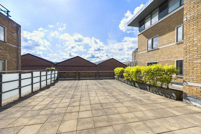 2 Bedroom Flat To Rent In Collington Street, London, SE10