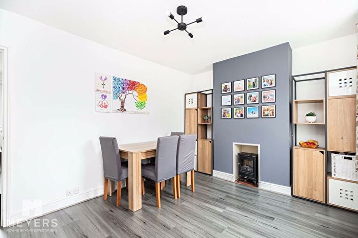 3 Bedroom Terraced House For Sale In Beaconsfield Road, Christchurch, BH23