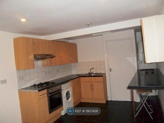 4 Bedroom Terraced House To Rent In Wingford Road, Brixton-Clapham-Herne Hill, Streatham Hill, SW2