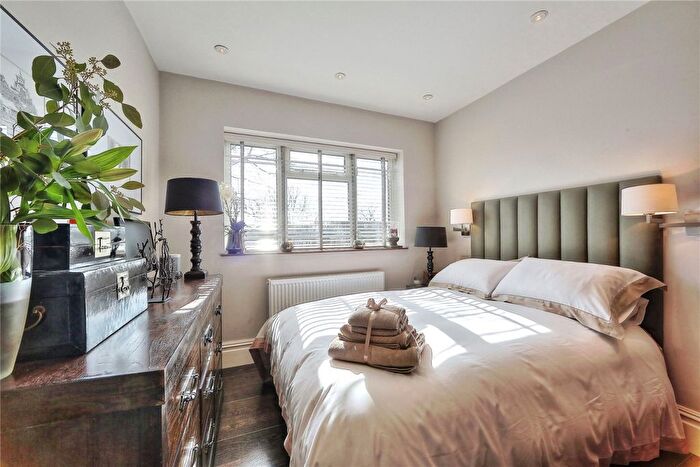1 Bedroom Flat To Rent In Worple Road, London, SW20