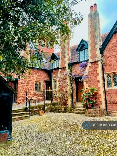 2 Bedroom Flat To Rent In Magdalen Street, Exeter, EX2