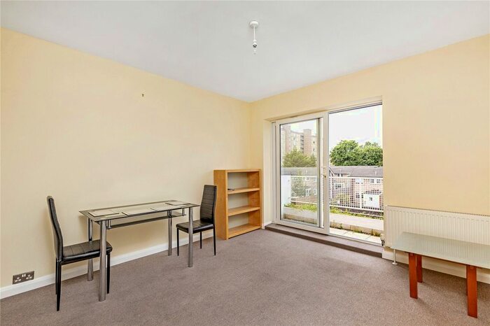 4 Bedroom Flat To Rent In Rowditch Lane, London, SW11