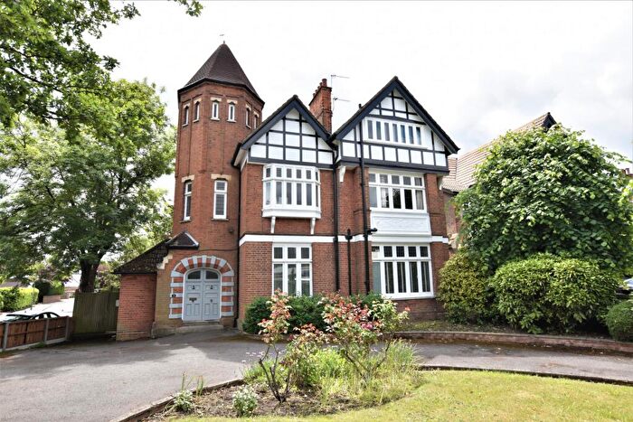 2 Bedroom Flat To Rent In Grove Park Road, Mottingham, SE9