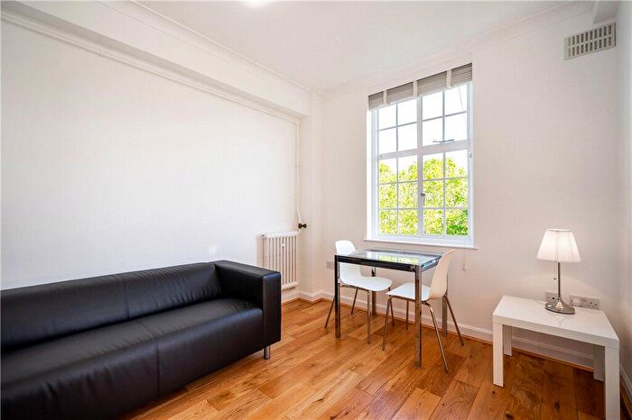 1 Bedroom Flat To Rent In Mortimer Court, Abbey Road, NW8