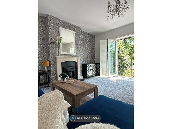 2 Bedroom Flat To Rent In Kenilworth Road, Balsall Common, Coventry, CV7