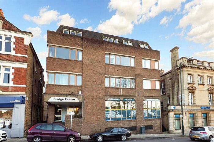 1 Bedroom Flat To Rent In Broad Street, Teddington, TW11