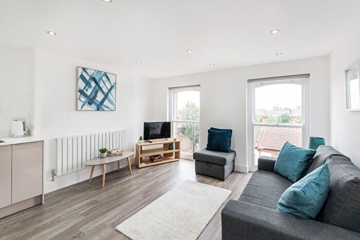 1 Bedroom Flat To Rent In Portway, Stratford, E15