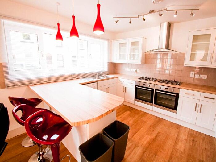 8 Bedroom House To Rent In Saxton Court, Gillingham, Kent, ME7