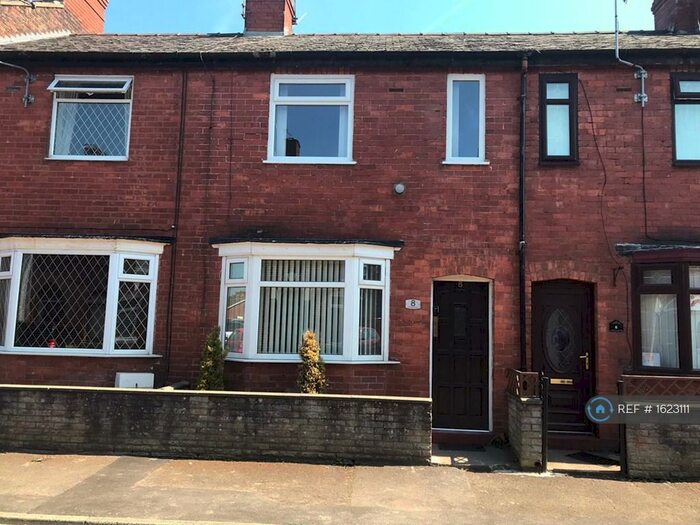 2 Bedroom Terraced House To Rent In Wesley Street, Failsworth, Manchester, M35