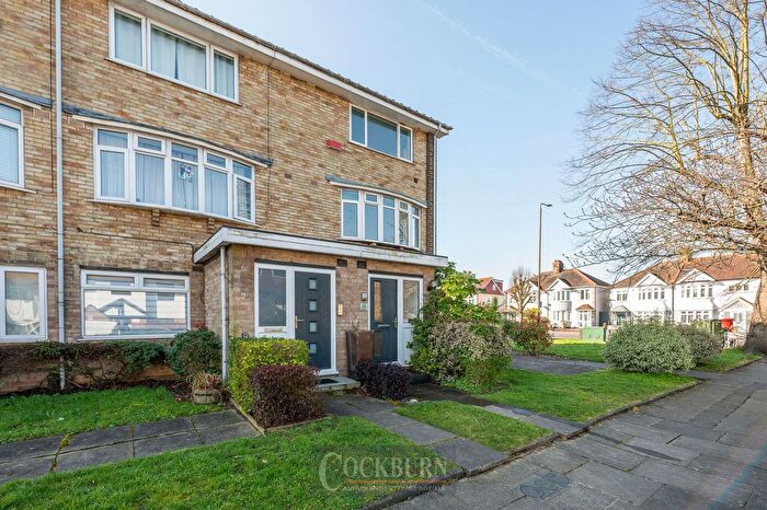 2 Bedroom Maisonette To Rent In Parkview Road, London, SE9