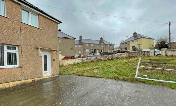3 Bedroom End Of Terrace House For Sale In Pentre Helen, Deiniolen, Caernarfon, Gwynedd, LL55