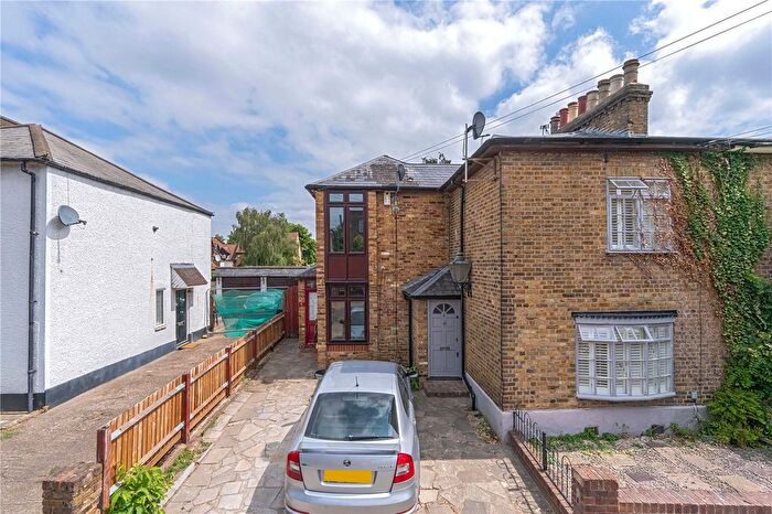 2 Bedroom End Terrace House For Sale In Briar Road, Twickenham, TW2