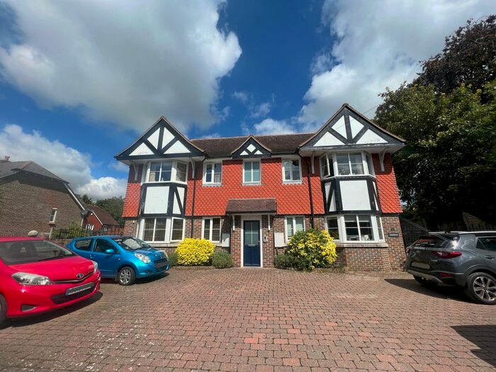 2 Bedroom Flat To Rent In Steep Lane, Findon, Worthing, BN14