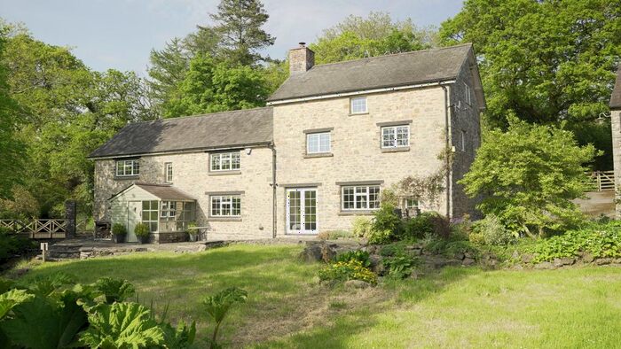4 Bedroom Detached House For Sale In Felindre, Mill Llanfynydd, Carmarthen, Carmarthenshire, SA32