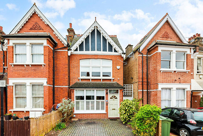 3 Bedroom Semi Detached House For Sale In Clive Road, London, SE21