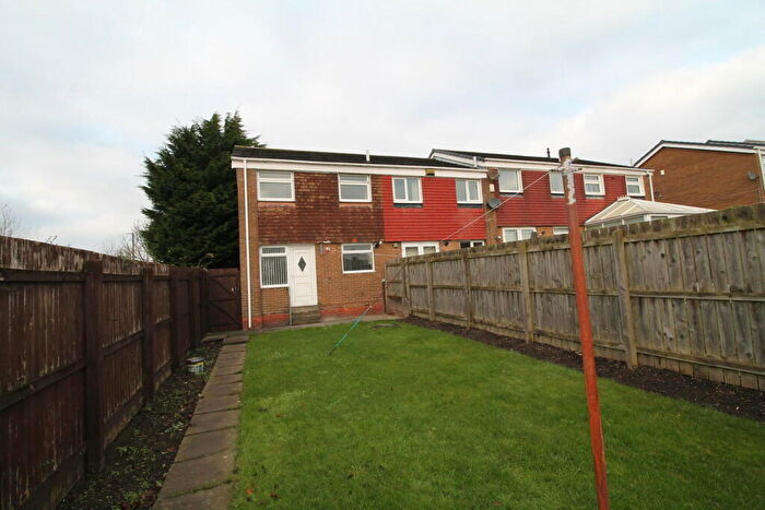 3 Bedroom End Of Terrace House For Sale In Helmsley Close, Penshaw, Houghton Le Spring, DH4