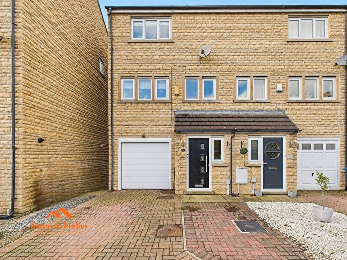 2 Bedroom Town House For Sale In Holmefield Gardens, Barrowford, Nelson, BB9
