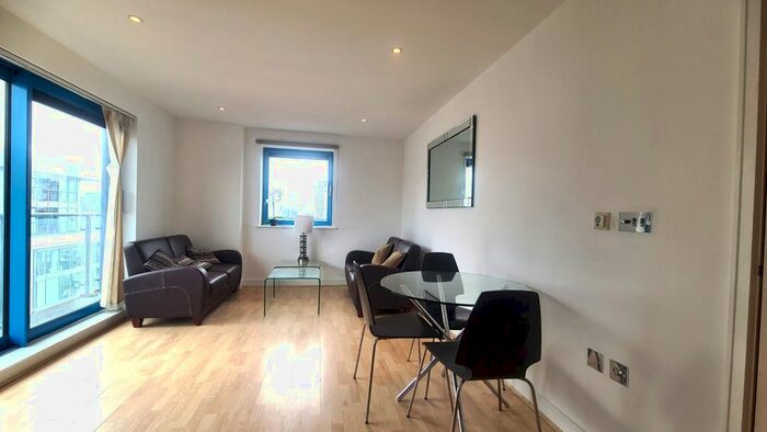 2 Bedroom Flat To Rent In Western Gateway, London, E16