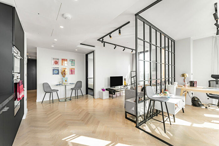 2 Bedroom Apartment To Rent In Sun Street, London, EC2A