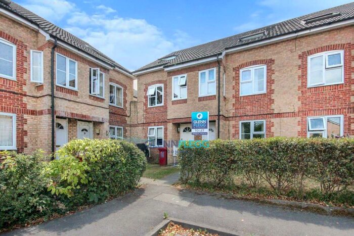 1 Bedroom Maisonette To Rent In Maplin Park, Langley, SL3