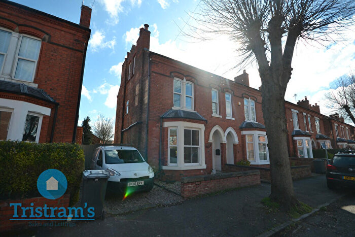 5 Bedroom Semi-Detached House To Rent In Epperstone Road, West Bridgford, NG2