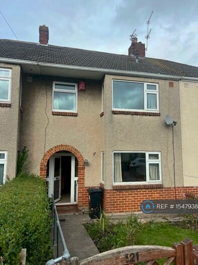 3 Bedroom Terraced House To Rent In Mortimer Road, Bristol, BS34