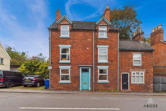 6 Bedroom Terraced House For Sale In High Street, Uttoxeter, Staffordshire, ST14
