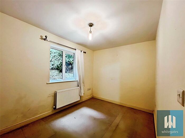 1 Bedroom Flat For Sale In Revive Court, Cowcliffe, Huddersfield, HD2