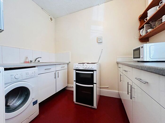 1 Bedroom Studio To Rent In Hinton Road, Easton, Bristol, BS5