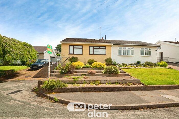 2 Bedroom Semi-Detached Bungalow For Sale In Heol Teilo, New Inn, Pontypool, NP4
