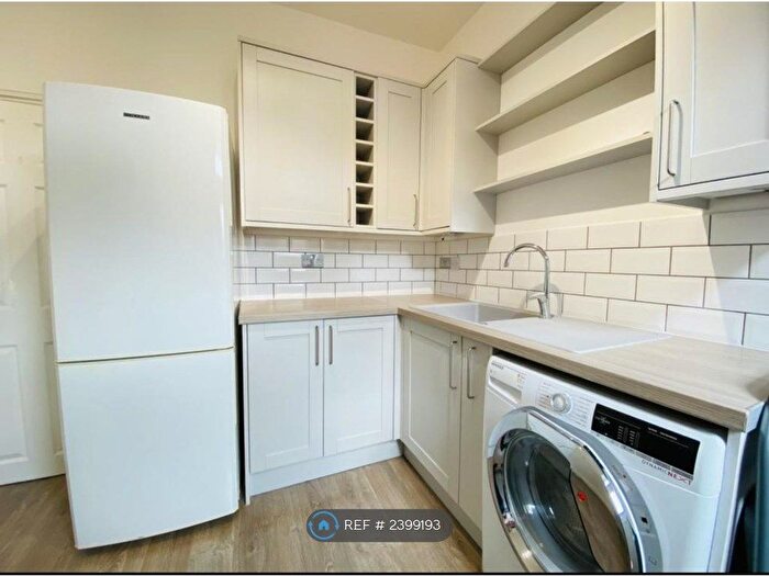 1 Bedroom Flat To Rent In Stockport Road, Marple, Stockport, SK6