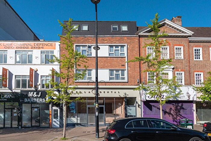 2 Bedroom Flat For Sale In High Street, Bromley, Bromley, BR1