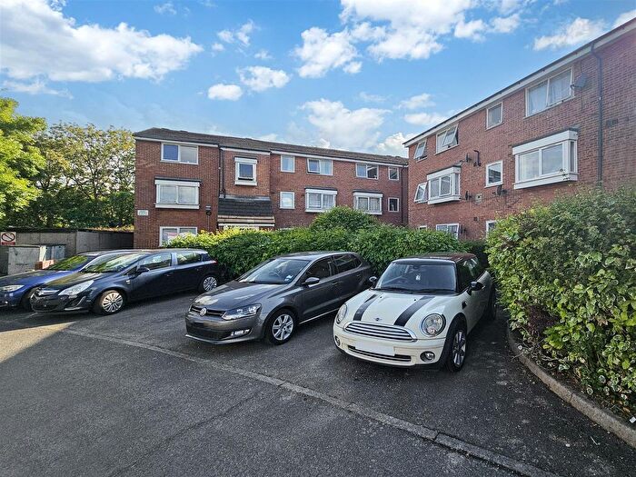 2 Bedroom Flat To Rent In Evergreen Way, UB3