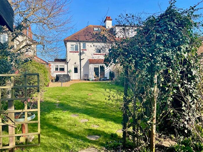 3 Bedroom Semi Detached House For Sale In Olive Avenue, Leigh-On-Sea, Essex, SS9