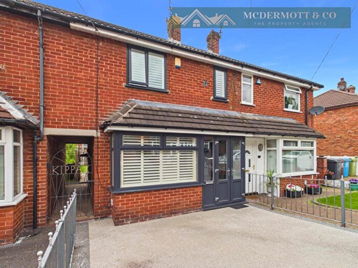 4 Bedroom Terraced House For Sale In Glenmore Drive, Failsworth, M35