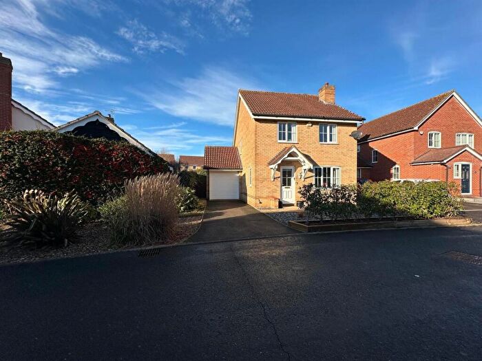 4 Bedroom Detached House For Sale In Dove Gardens, Stowmarket, IP14