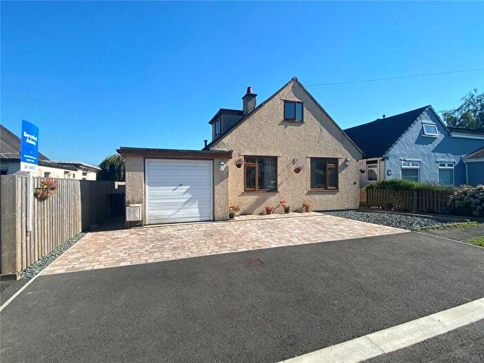 4 Bedroom Bungalow For Sale In Bro Dawel, Menai Bridge, Anglesey, LL59
