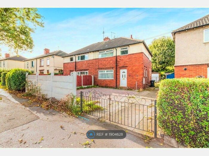 3 Bedroom Semi-Detached House To Rent In Blyth Avenue, Rawmarsh, Rotherham, S62