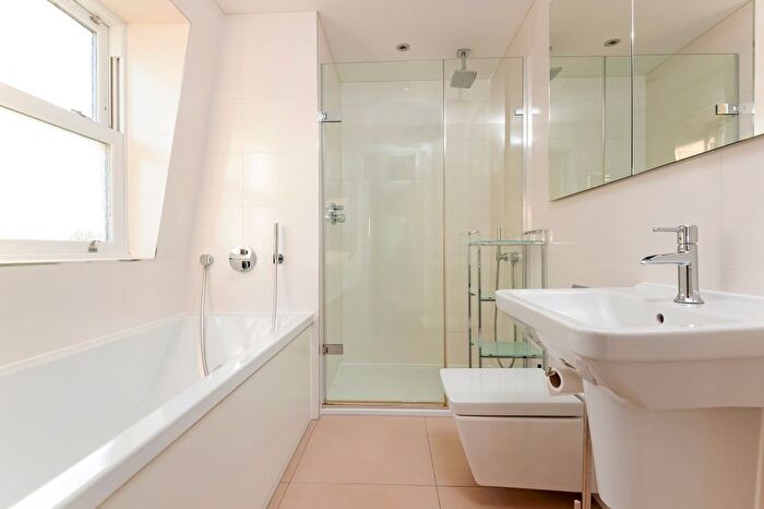 5 Bedroom Terraced House For Sale In Emerald Square, London, SW15