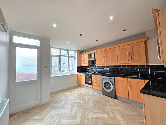 3 Bedroom Property To Rent In Garlinge Road, London, NW2