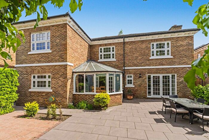 5 Bedroom Detached House For Sale In Huntleys Park, Tunbridge Wells (Complete Chain), TN4