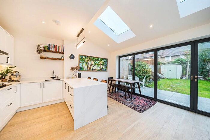 3 Bedroom Terraced House For Sale In Putney Park Lane, Putney, SW15