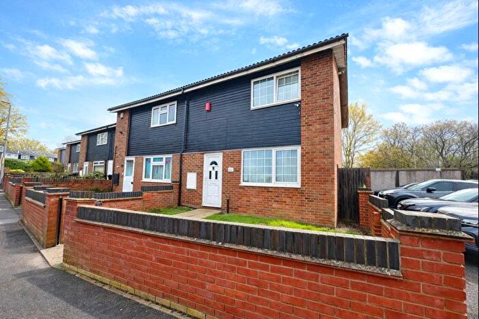 2 Bedroom End Of Terrace House For Sale In Doria Drive, Gravesend, Kent, DA12