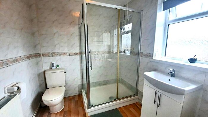 2 Bedroom Semi-Detached Bungalow For Sale In Greenlawns, Barry, CF62