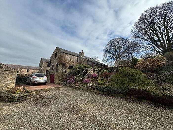 3 Bedroom Barn Conversion For Sale In Farlam, Brampton, CA8