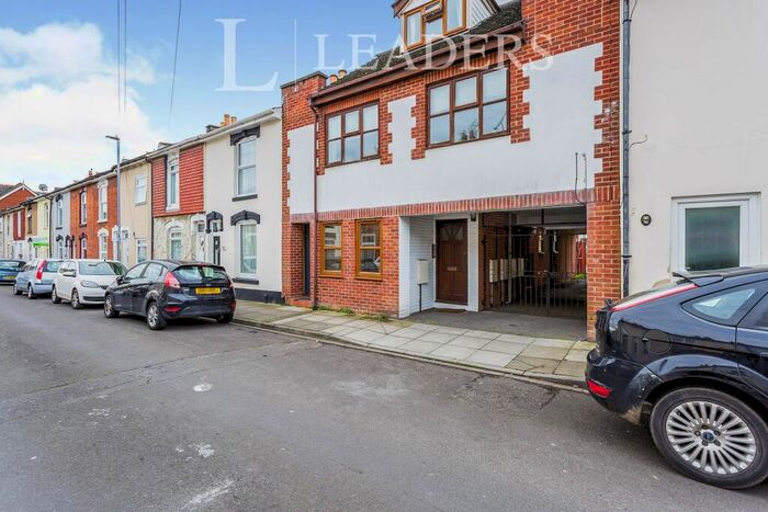 1 Bedroom Apartment To Rent In Winchester Road, Portsmouth, PO2