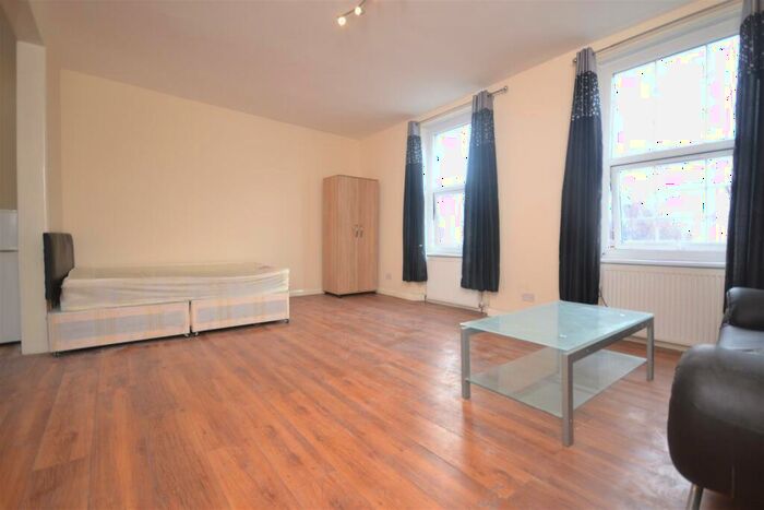 Studio To Rent In Oxford Road, Reading, Berkshire, RG1