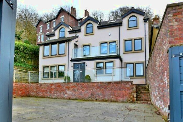 4 Bedroom Property To Rent In Mottram Road, Alderley Edge, SK9