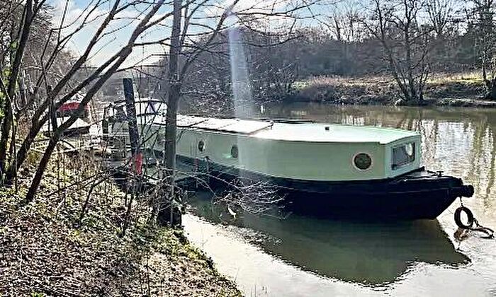 House Boat For Sale In Ark @ Eee, Bath Marina & Caravan Park, Brassmill Lane, Bath, Somerset, , Gb, BA1
